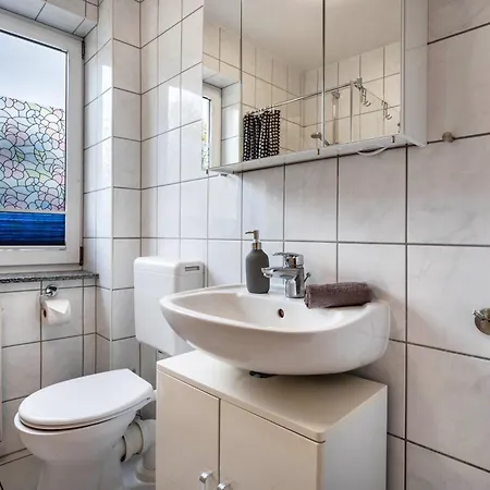 Haus Frohsinn - 2 Apartmán Binz